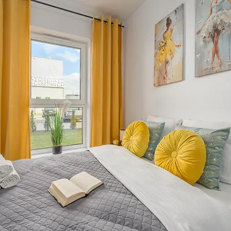 Lumina I 2br With Patio I Parking I Near Zoo *