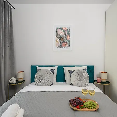 Lumina I 2br With Patio I Parking I Near Zoo *