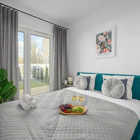 Lumina I 2br With Patio I Parking I Near Zoo Appartamento Łódź